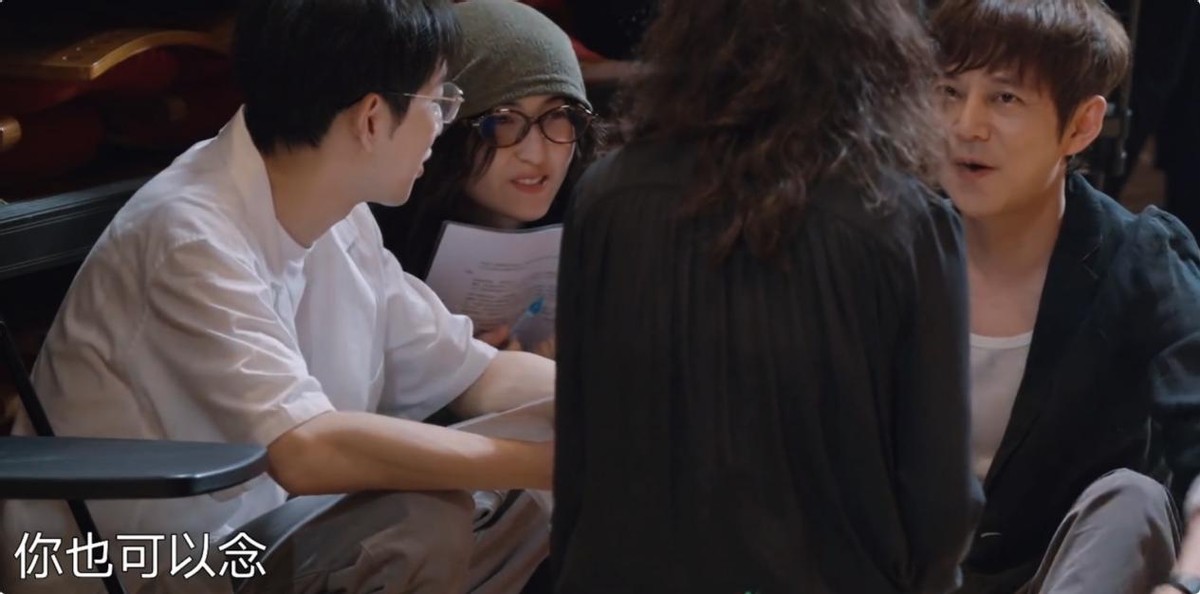 黄磊下厨了，何炅开捧了，《向往的生活8》对味儿了，观众开心了