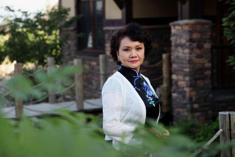 聂卫平的二婚妻子，哥哥家喻户晓，她是知名歌唱家，69岁仍未再婚