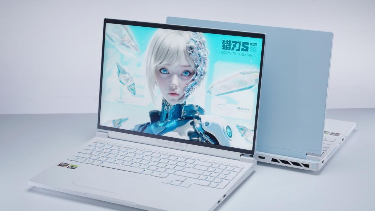 蓝白战机降临,雷神猎刃S Ultra再定义高性能游戏本