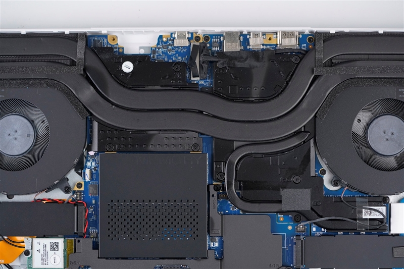 雷神獵刃S評測：萬元游戲本性能出色 長江存儲PC411 SSD寶刀不老