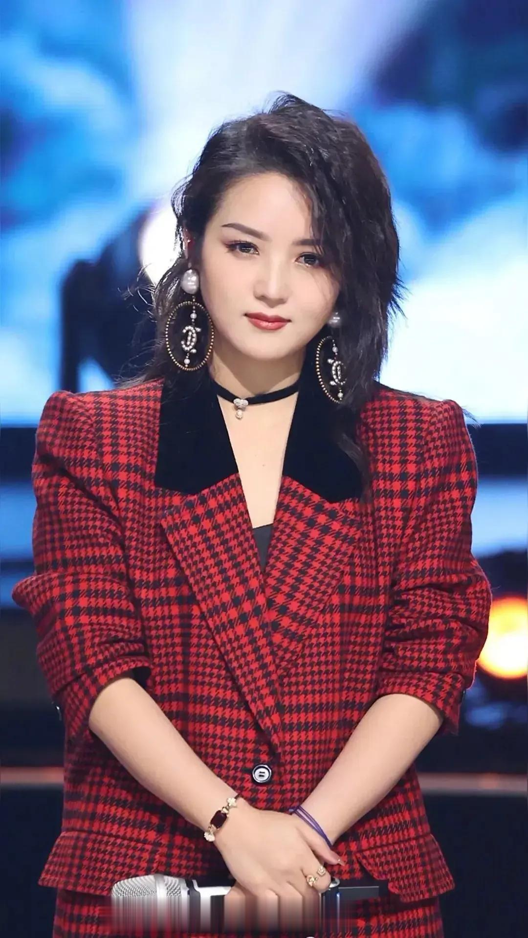 美图欣赏：何洁