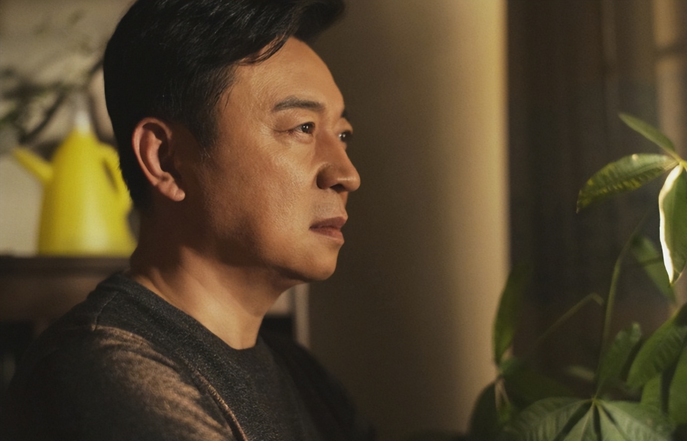 印刷工出身，被冯远征赏识33岁才入行 ，59岁演“毛人凤”终于火了