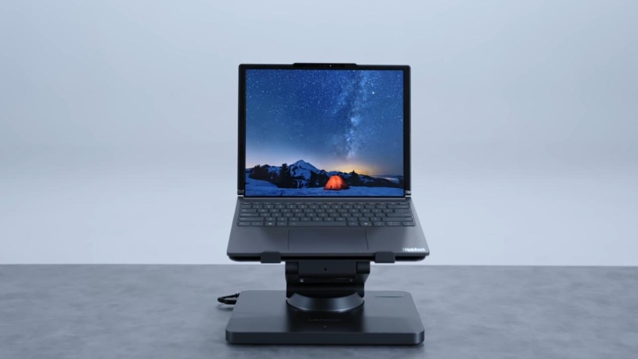 联想展示首款AI电脑支架：集成追踪、语音与手势控制??