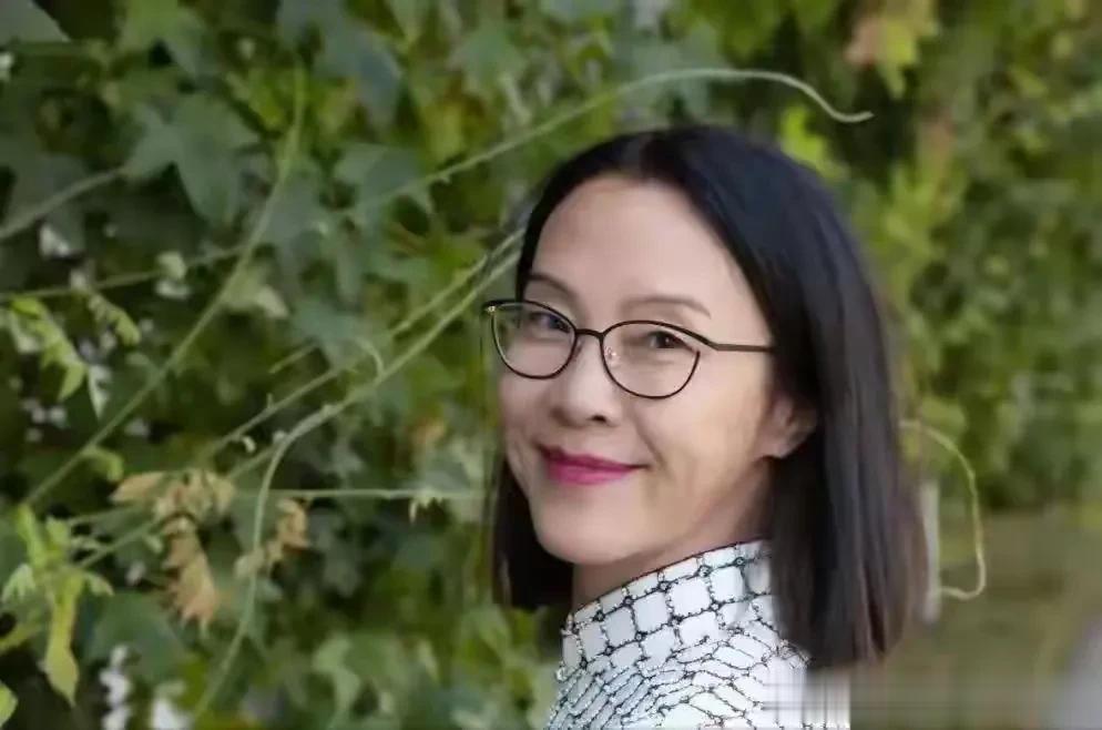 高调娶白月光，冷脸撕叶璇！李国庆这波操作太狠了