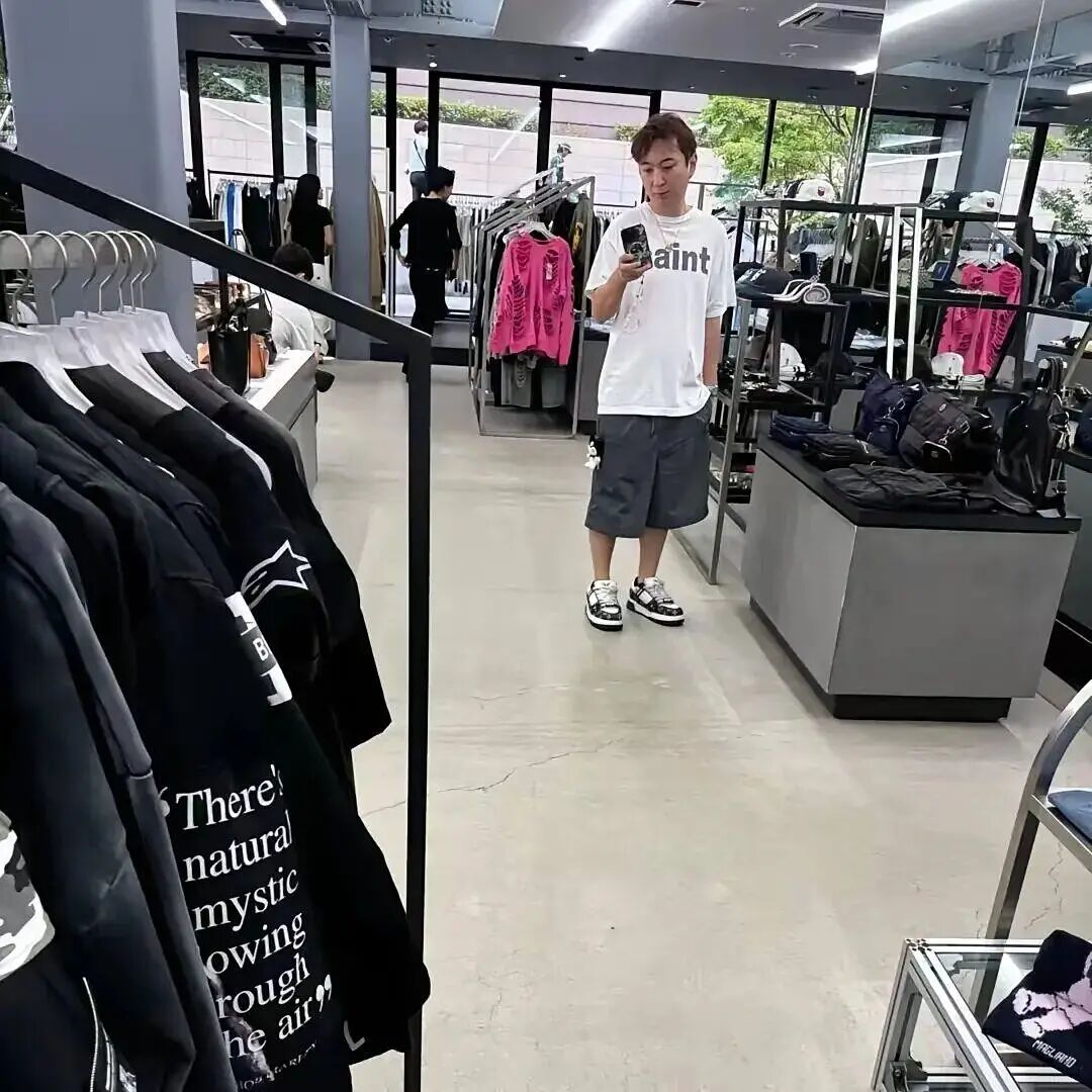 黄一鸣自导自演的发疯！？