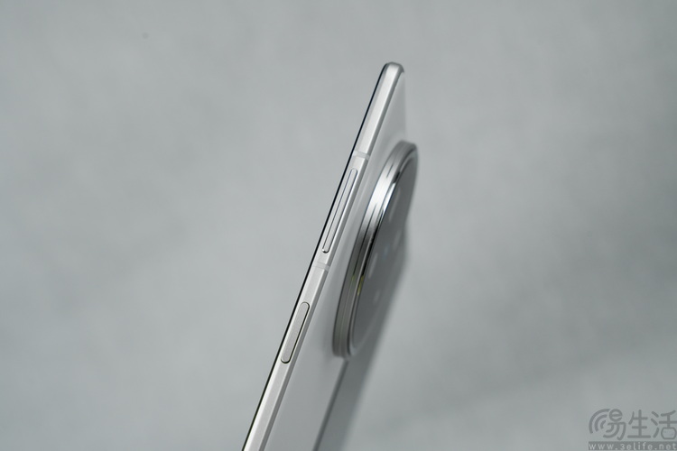 更轻薄、更便宜的vivo X Fold5,优势不只有性价比