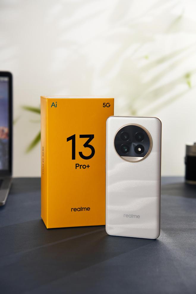 千元影像旗舰——真我13Pro+,512GB版跌至1599元!