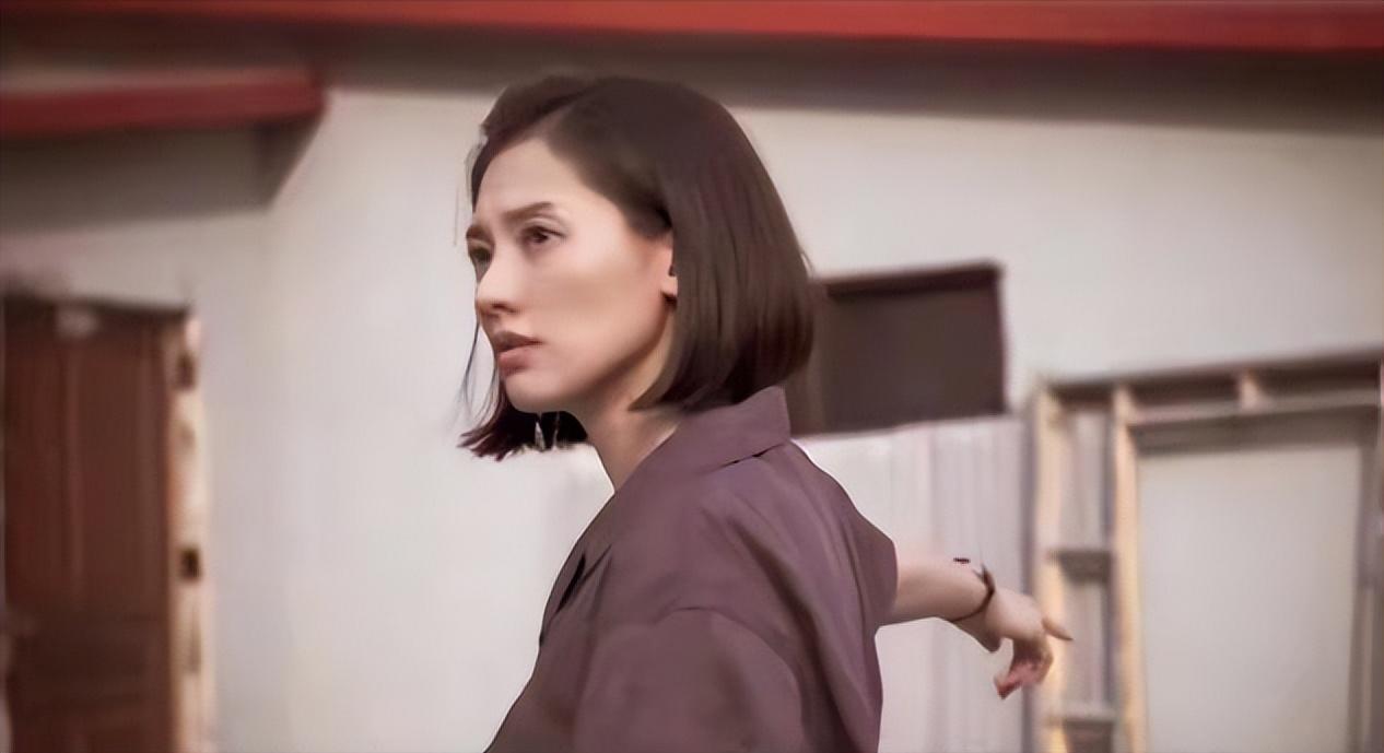 明明长相平平却资源不断，李幼斌都愿意做配，她到底有什么魅力？