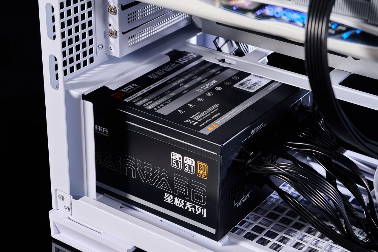 耕升星极破冰1000D电源评测:完美适配RTX 50系列