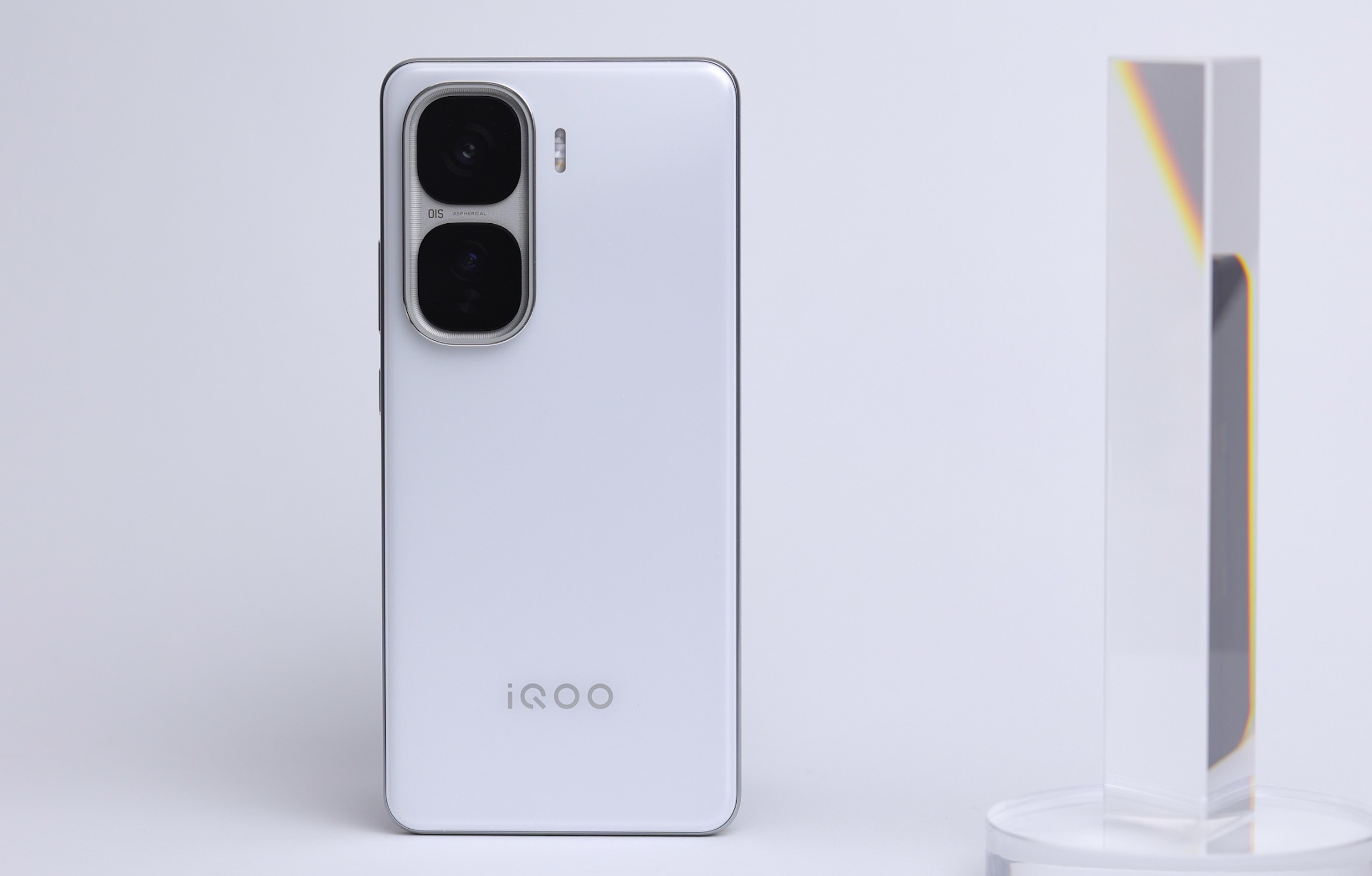 被冷落的真香中端旗舰，天玑9400+120W快充+大电池，低至2039元