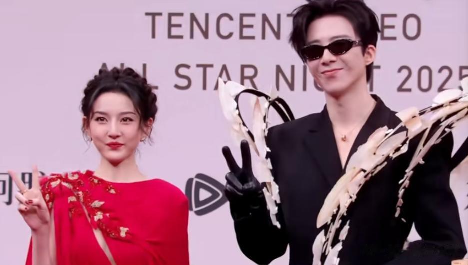 星光大赏：刘宇宁、李昀锐、檀健次扶女主，谁真情谁疏离一目了然