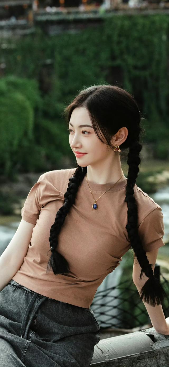 真不愧是明星景甜美的不像话,景甜高清无水印壁纸