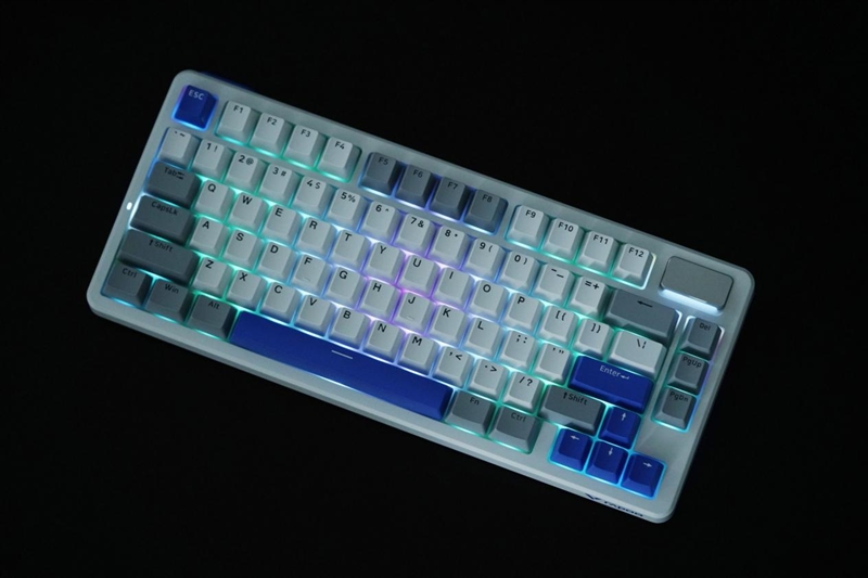 三模客制化 雷柏V700DIY-75评测：7层填充造就的无线客制化新标杆