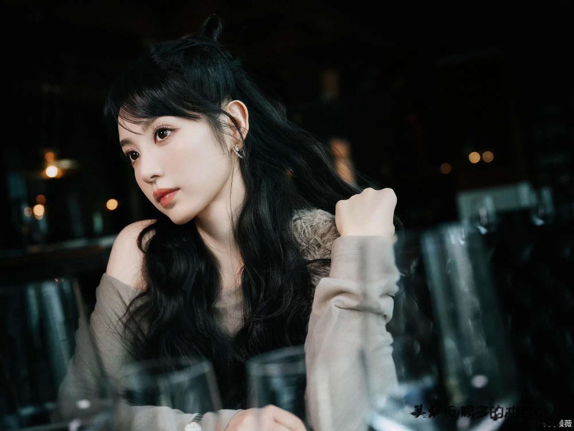 田曦薇颜值逆天,这般美貌何来烦恼?