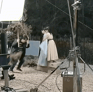 国产剧究竟多离谱?假洗澡、假骑马、假跑步,导演别再敷衍观众了