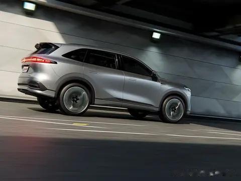 长安CS75 PLUS家族半年销10万辆!冠军版上市