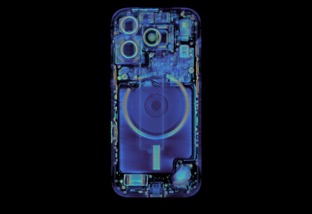 拆解新 iPhone 的「高原」设计,以及「可替换电池」的线索