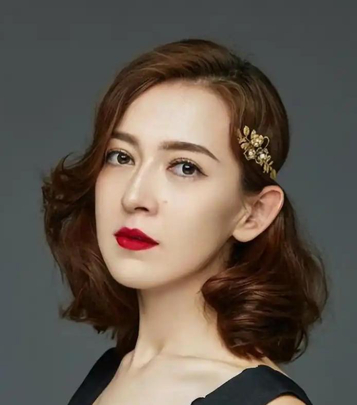 2026年春晚主持人官宣不到24小时,恶心一幕发生 尼格买提被骂惨了