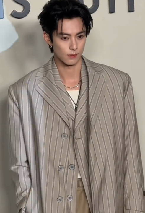 北京这一夜:王楚钦引全场尖叫,被金晨的嘴吓到,巩俐生图赢麻了