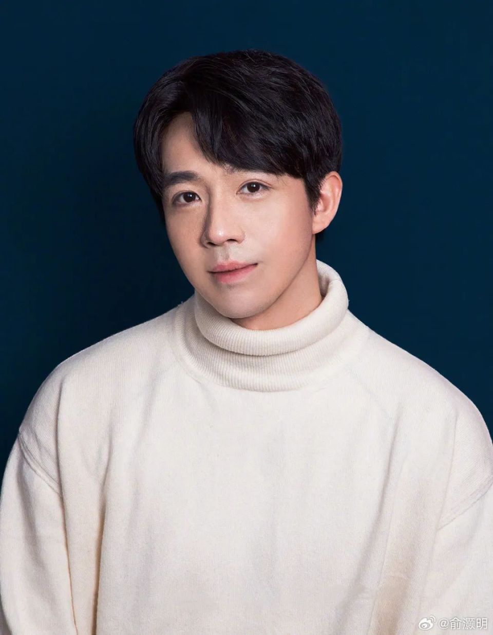 俞灏明深夜官宣婚讯!网友:他俩啥时候谈的?