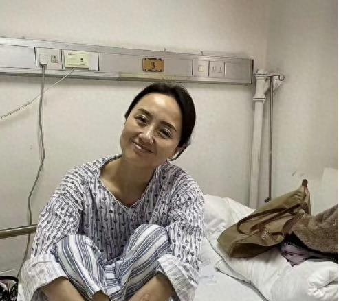 明星悼念引争议:朱媛媛离世众人缅怀,作家呛声“凭啥比大S热度高”引群嘲