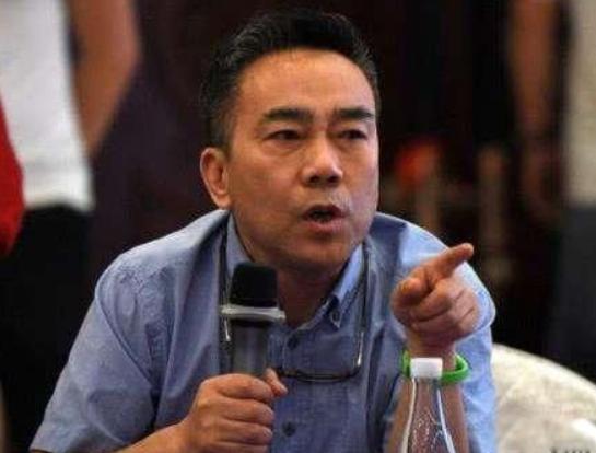 杨少华担心的事还是发生，杨议终是步了侯耀华后尘，郭德纲没说错