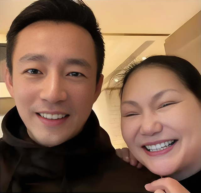 汪小菲大婚玄学预警！北京再刮大风，网友神评：意思是还得吹吗？