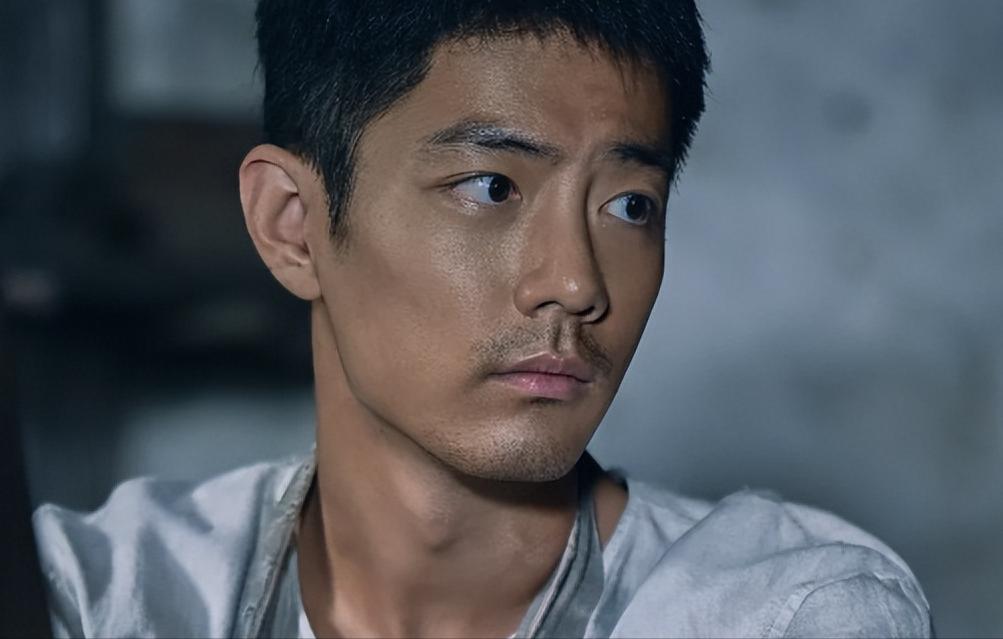 离春节不到1个月,肖战再传三大喜讯,让王一博和内娱“沉默”了