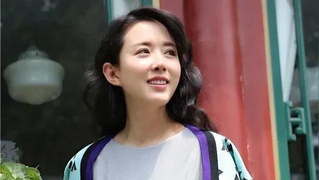 颜丹晨演绎与家庭完美平衡