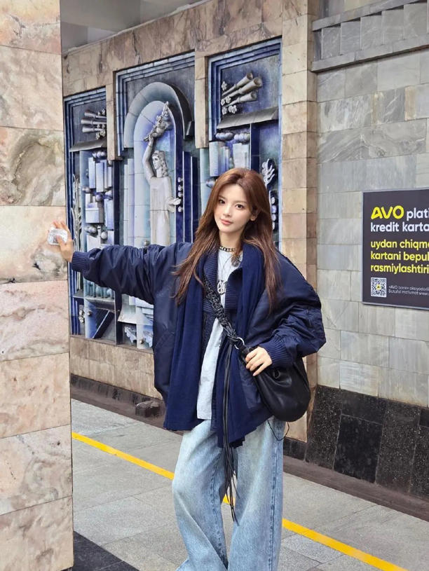 杨超越的30岁惊喜:从缝纫厂女工到舞台上的认真演员