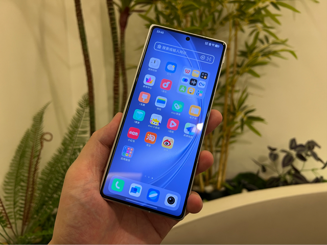vivo X Fold5開箱上手體驗：五大亮點+兩小不足，綜合表現出眾