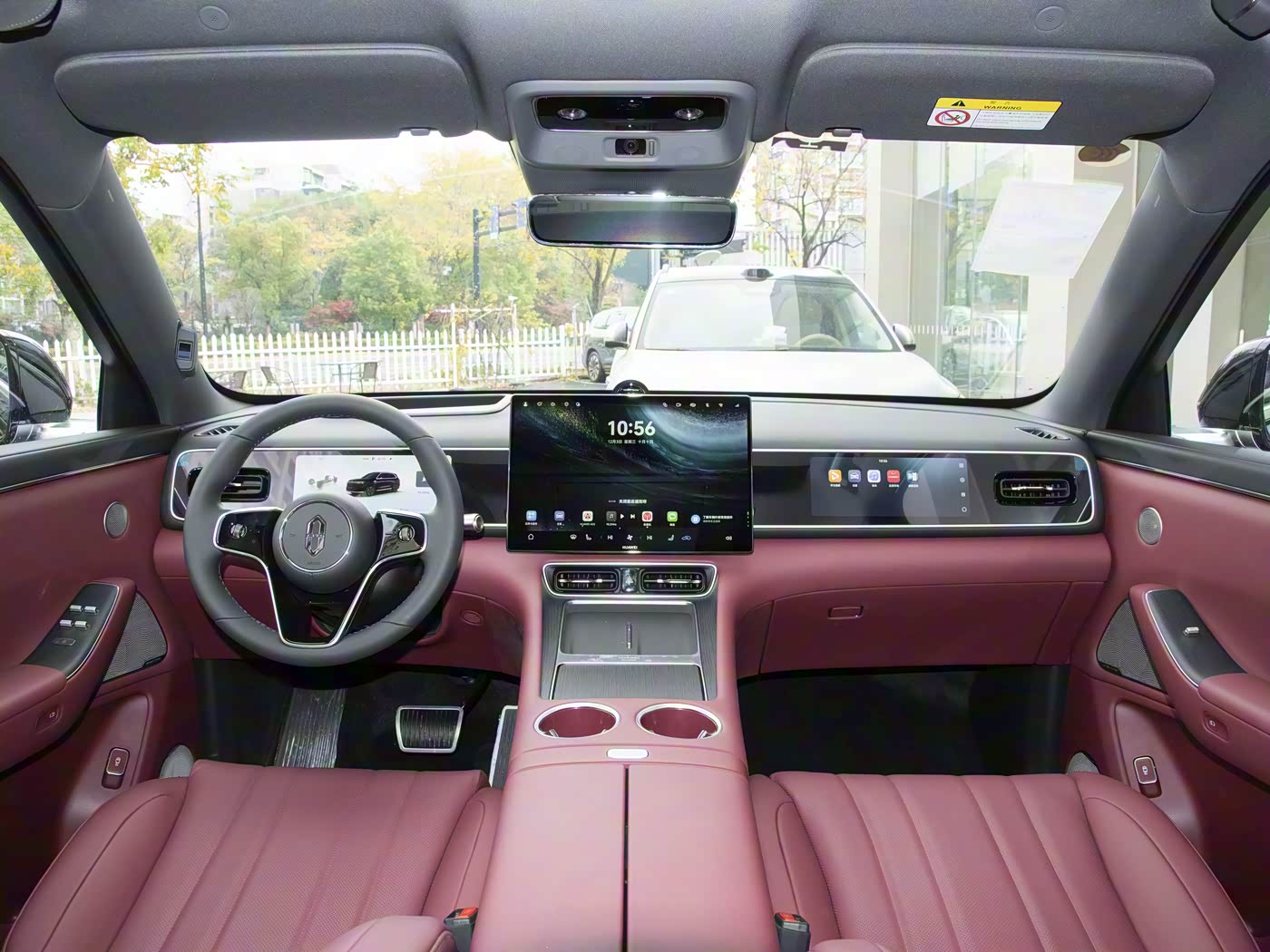 问界M7增程长续航版开启预订!5/6座布局可选,综合续航超1500Km