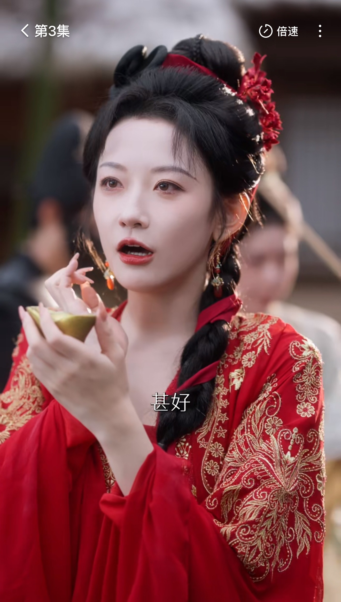 短剧女神韩雨彤,演村姑连美甲都舍不得摘,简直浪费曾辉那张帅脸