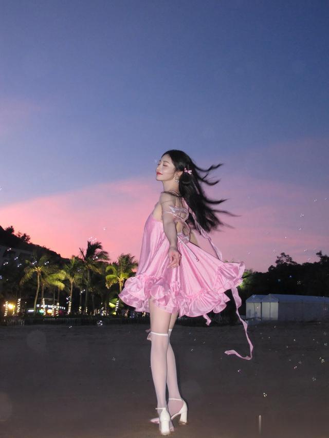 明星图片周洁琼