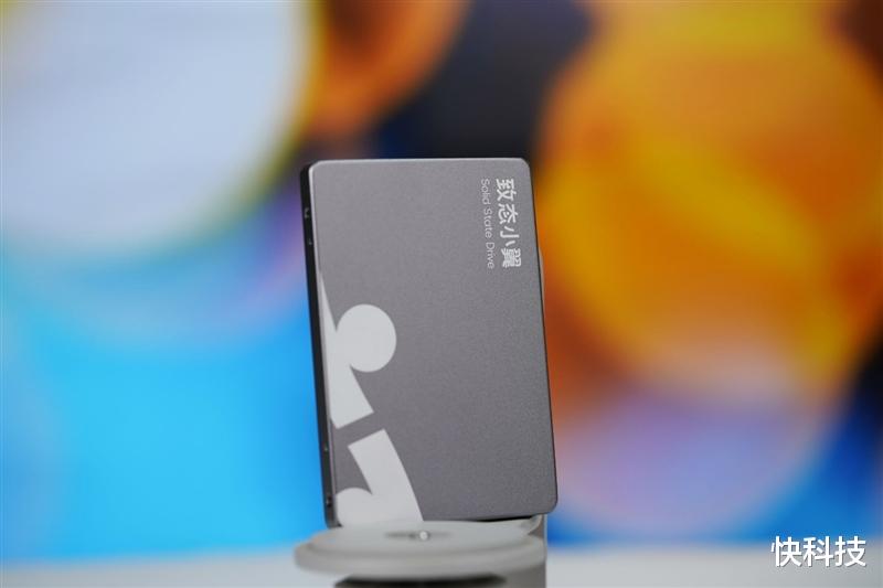 致態小翼S001 SSD評測：SATA接口性能極限 附帶軟件一鍵遷移系統