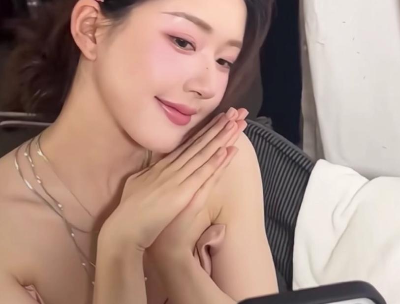 赵露思深夜再曝猛料！装病真相只其一，没想到，更糟糕的还在后面