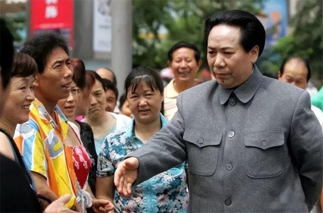特型女演员陈燕：因长得太像，专门扮演毛主席，家人却难以接受