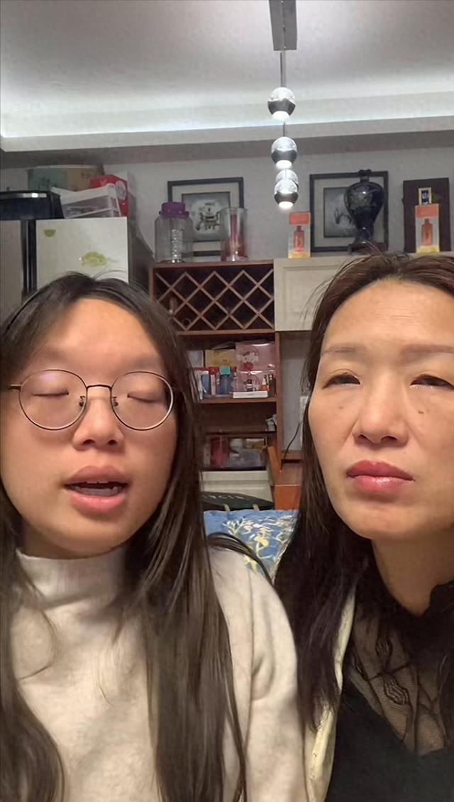 郑琴称自己不是小三，谢浩男生母凌晨发声辟谣，和女儿抱头痛哭