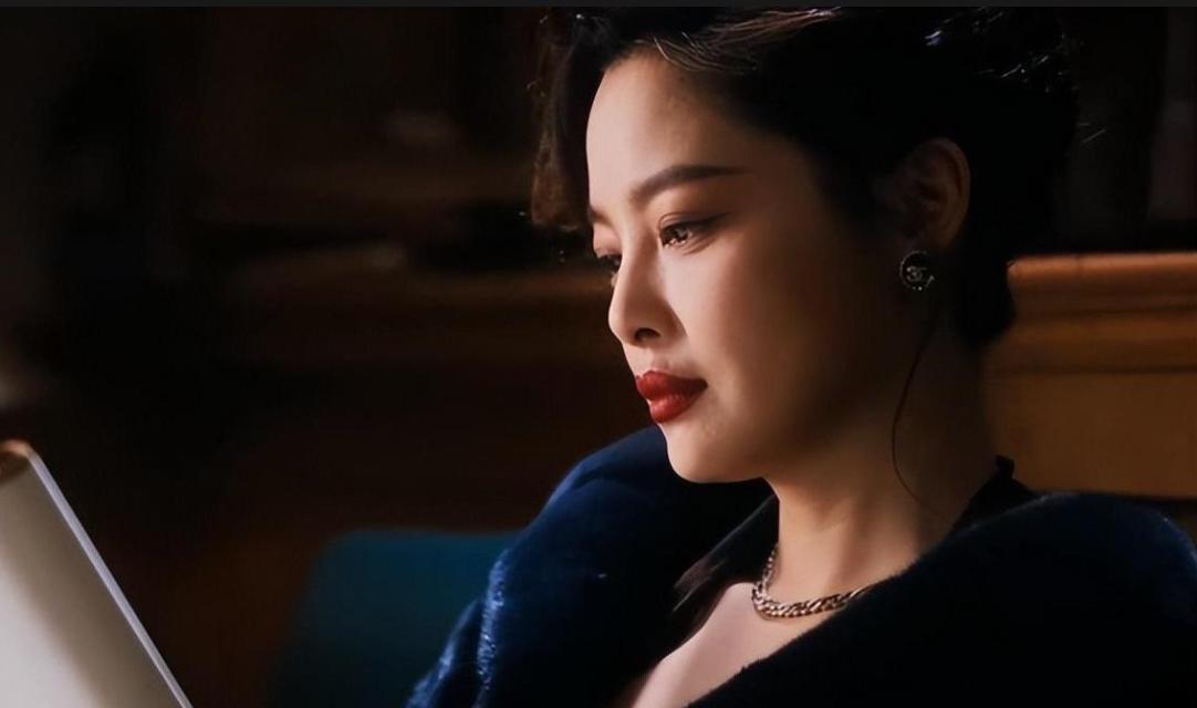 远离造神陷阱！人民日报“点名”，揭开39岁辛芷蕾“真实现状”