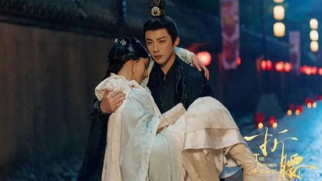 在播剧热度榜，《人生若如初见》第3，《折腰》第2，第1强势领跑