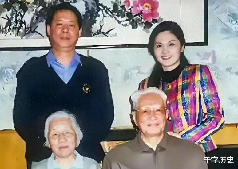 她是80年代知名女演员,嫁给上将张震之子,离婚后过得怎么样?