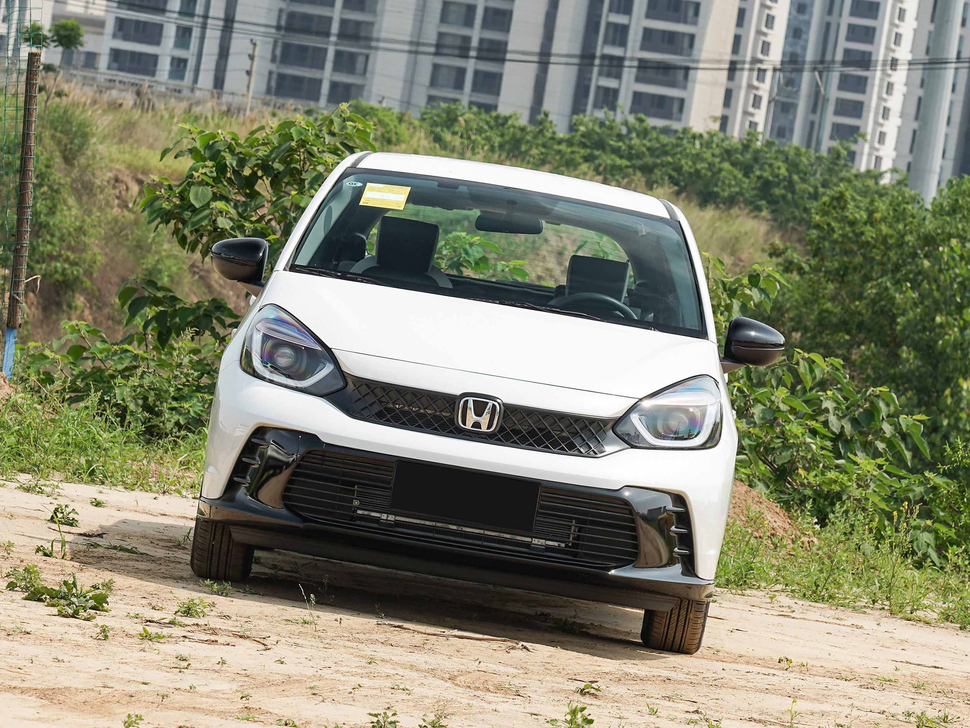 讲个笑话：本田飞度10月份只卖掉了3台，1.5L+CVT还值10万块吗？