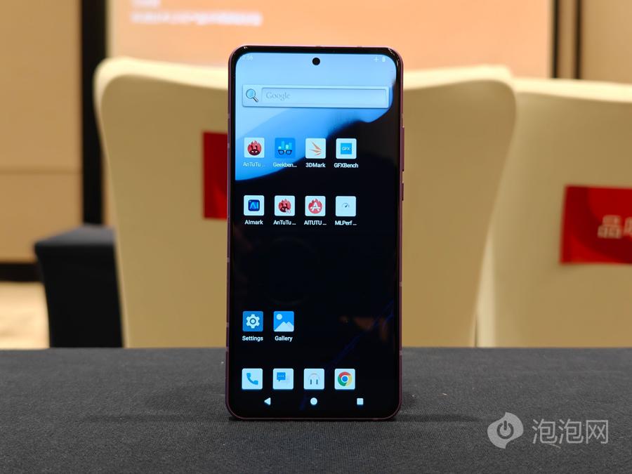 跑分超450万，满帧畅玩原神星铁 第五代骁龙8至尊版性能实测