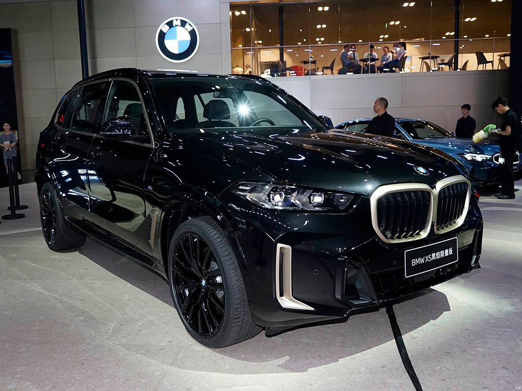 没想到！BBA品牌旗舰级SUV起售价，竟均已降至“4字头”？