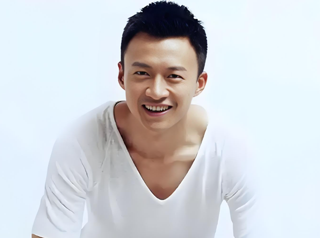 唐曾现状:40岁未婚未育,出道多年不温不火,现用实力证明自己