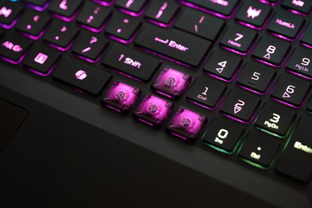 當代綜合戰力天花板！上手體驗掠奪者·戰斧18 AI旗艦電競本