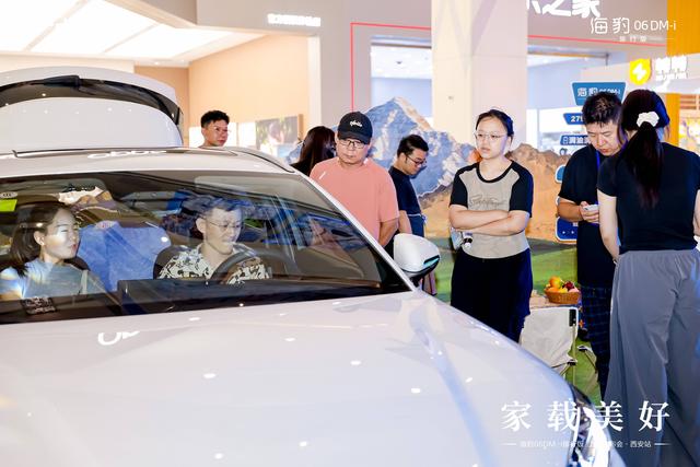 全球首款超混旅行车!海豹06DM-i旅行版西安上市,售价10.98万起