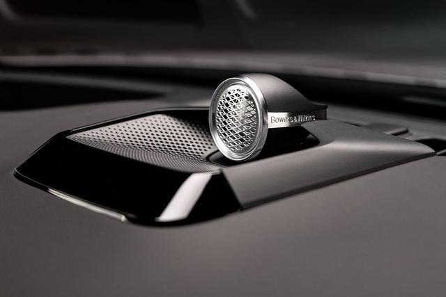 沃尔沃打响第一枪！新C级车亮相，双Orin-X芯片+激光雷达，能成？