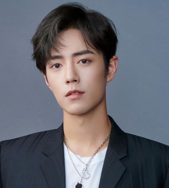 王一博也没想到，肖战会因湾区升明月当天一个特殊举动，口碑暴涨