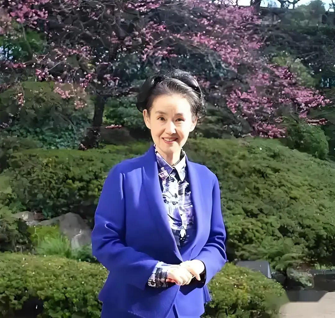 白杨之子蒋晓松：当年乡下姑娘都不愿嫁他，后娶日本教授之女为妻